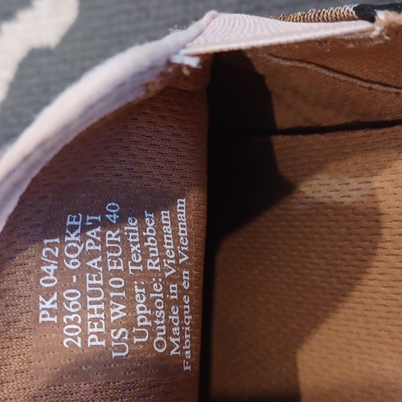 OLUKAI PEHUEA PA'I Camo Slip On Shoes Women's 10 - Picture 14 of 16